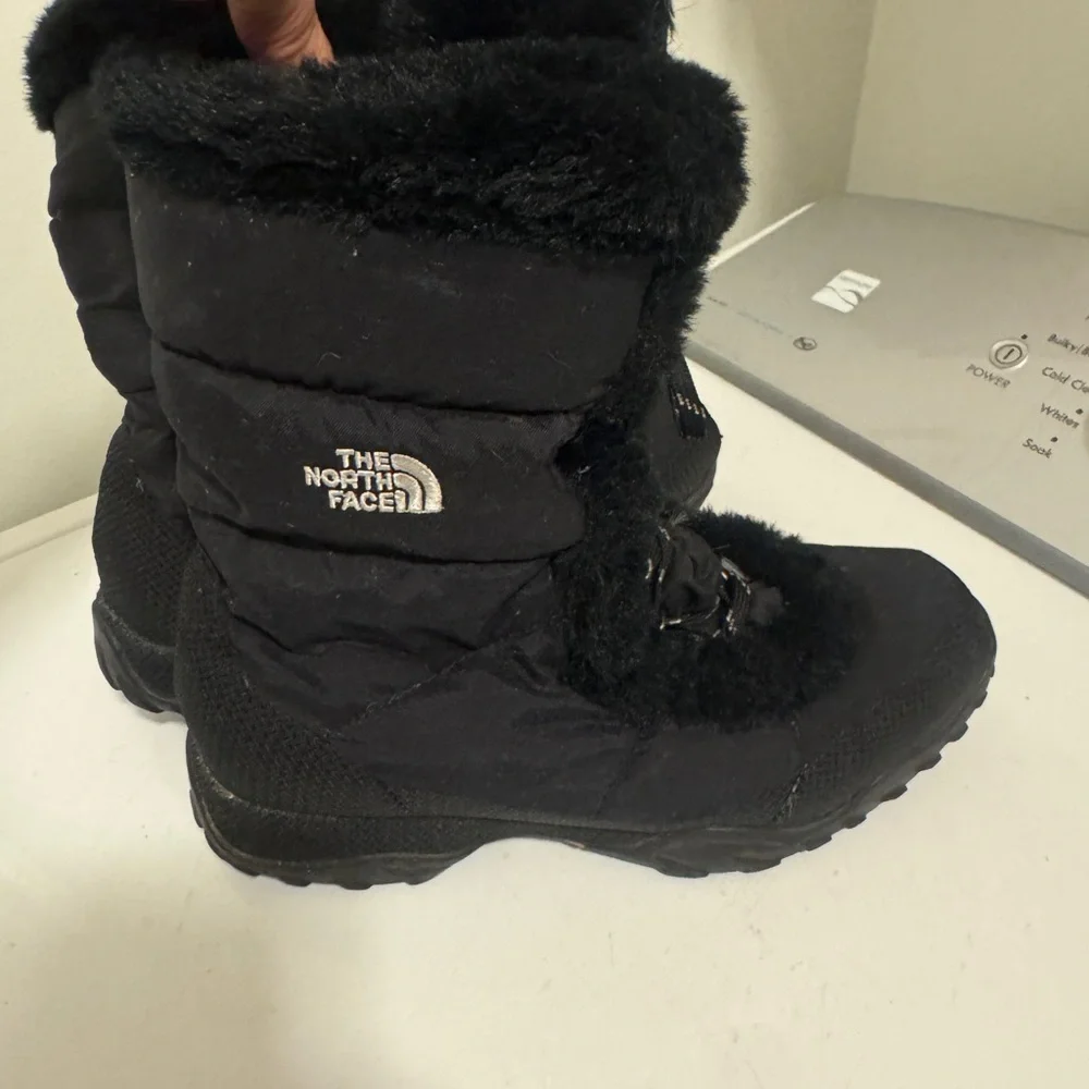 The North Face Nupte Goose Down‎ Puffer  Black Insulated Boots(8)